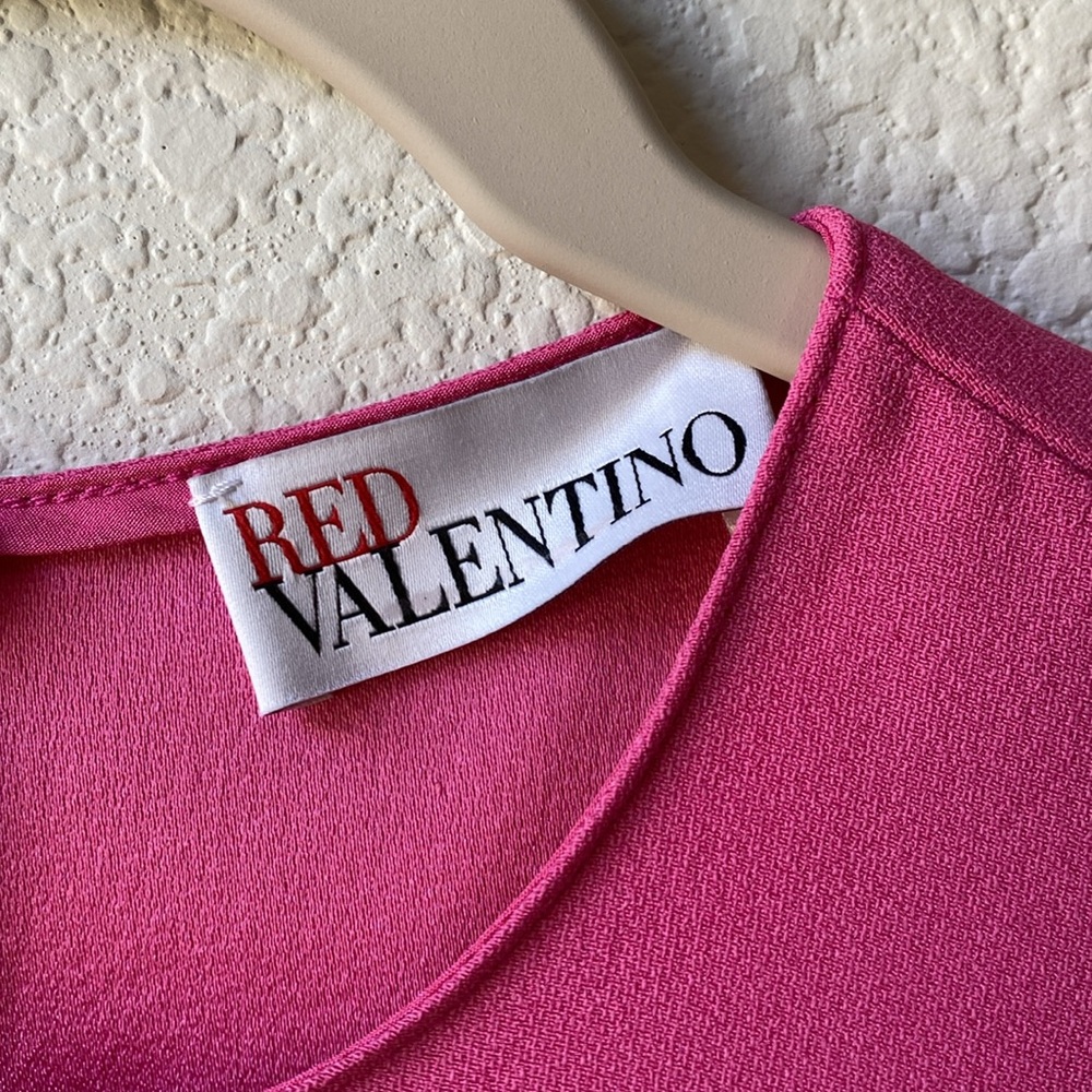 RED Valentino | Sleeveless mini crepe dress with satin ruffle - Picture 4 of 4